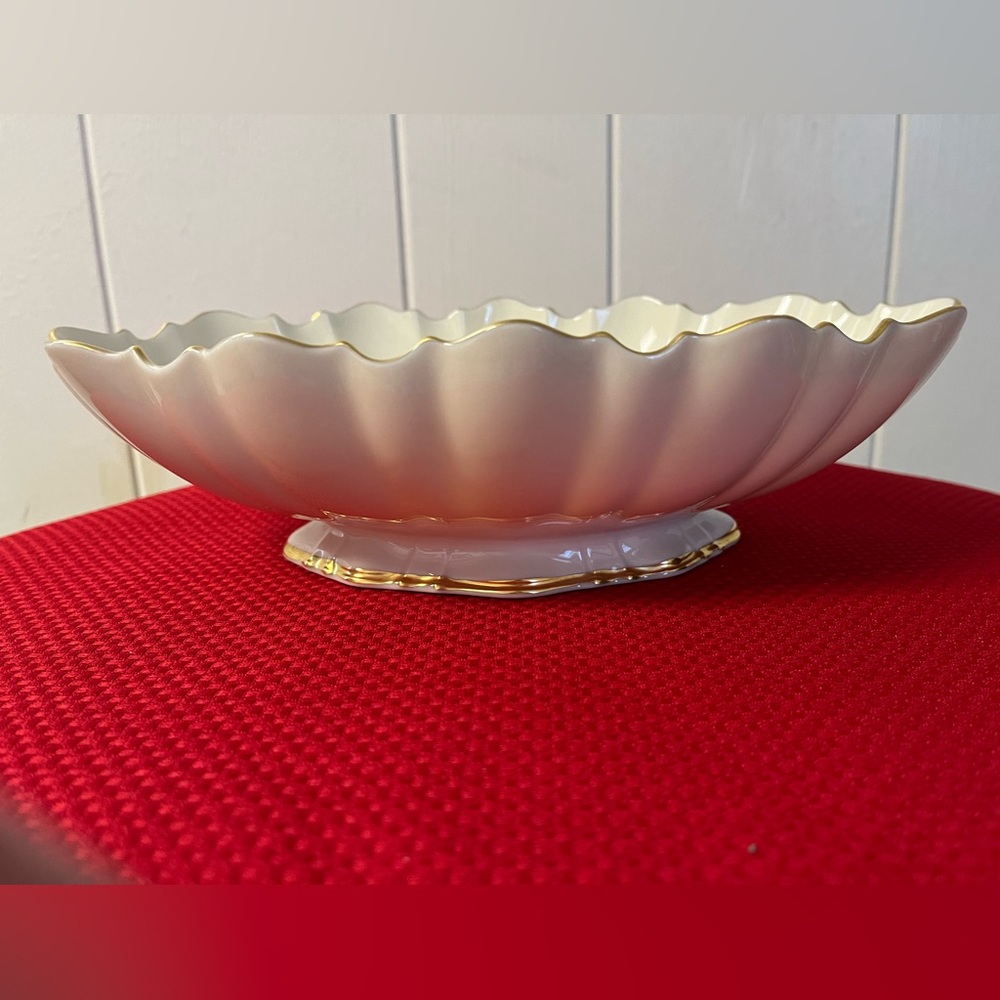 Lenox Symphony Gold Edged Scalloped Oval Bowl Centerpiece 11inch